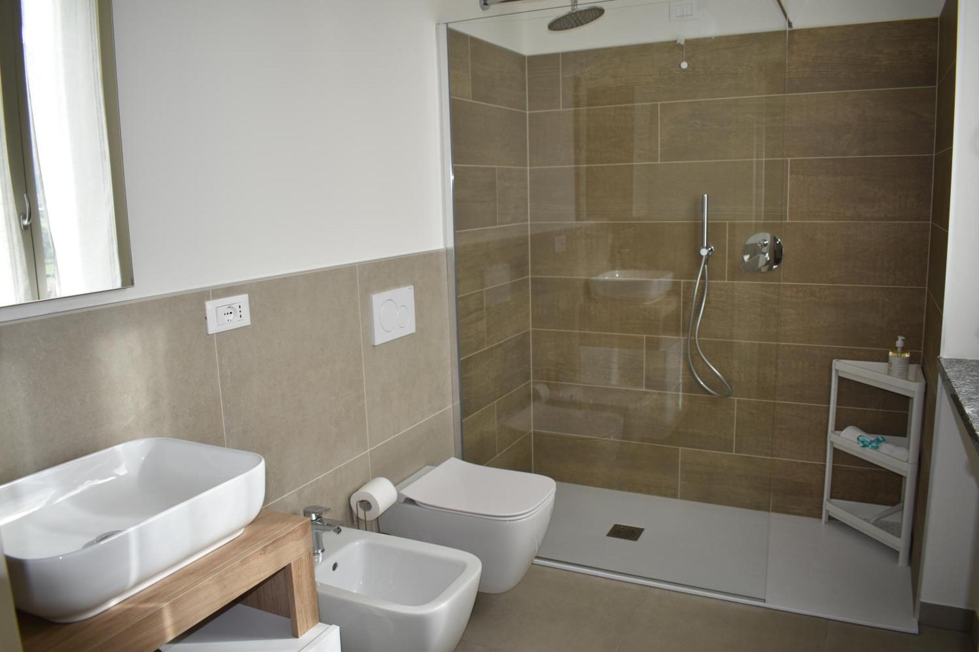 Baia Delle Rose Via Santo Stefano 18 Apartment Costa Volpino