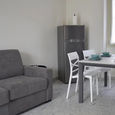 Ferienwohnung Baia Delle Rose Via Santo Stefano 18 Costa Volpino Exterior foto