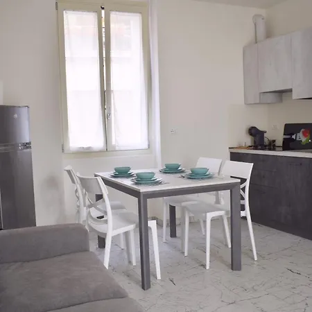 Ferienwohnung Baia Delle Rose Via Santo Stefano 18 Costa Volpino Exterior foto