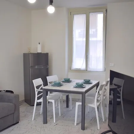 Ferienwohnung Baia Delle Rose Via Santo Stefano 18 Costa Volpino Exterior foto